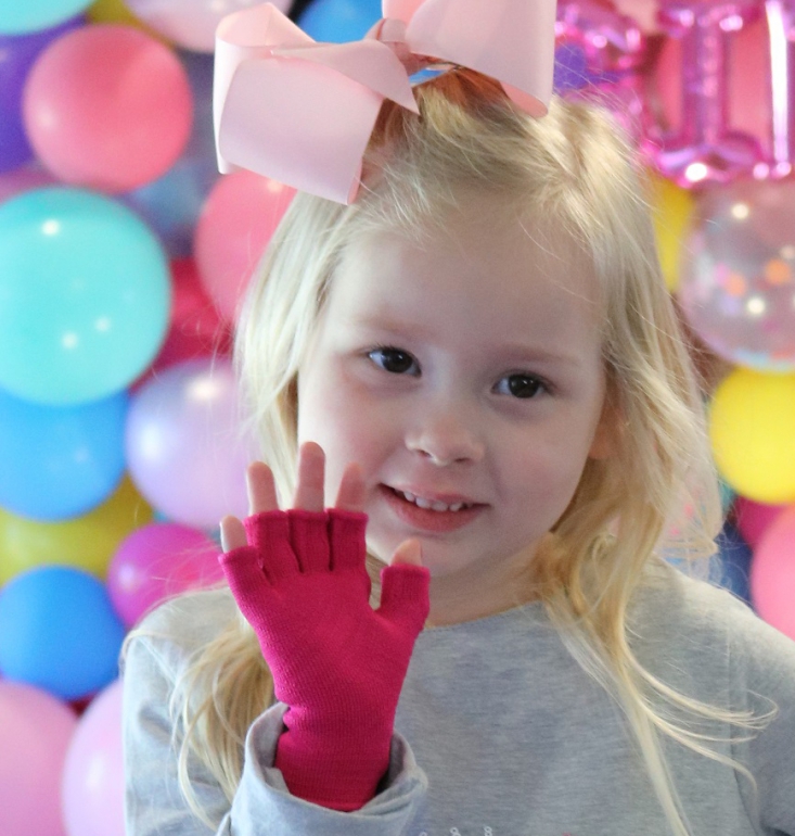 Juzo Custom Glove in Pink for Children