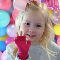 Juzo Custom Glove in Pink for Children
