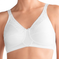 Amoena Nancy Bra in White on Model
